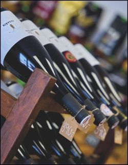 VINOT�KA NA HUS�KU HLAV��